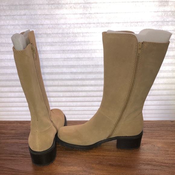 Suede mid-calf camel boots - Picture 2 of 7